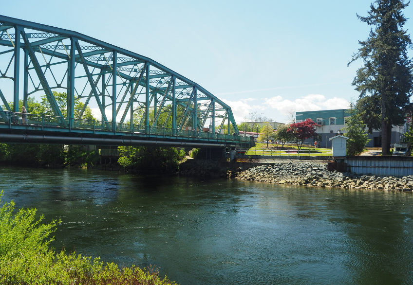 An image of a bridge in Courtenay, BC